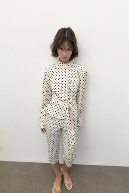 ZARA БРЮКИ КАПРИ В ГОРОШЕК, БЕЛЫЙ/ЧЕРНЫЙ