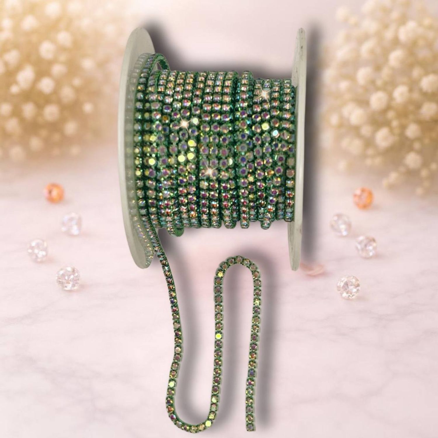 стразовая цепочка ,2мм ,цвет голограмма зеленый (1метр)