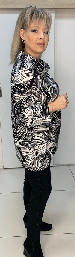 Черно-белый блузон-туника на кулиске