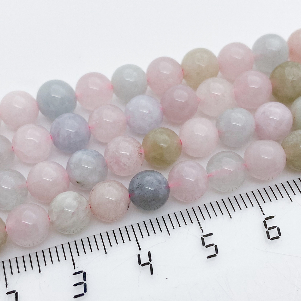 Берилл+кварц бусины, диаметр около 6,4-6,6 мм, цена за 29-30 шт (1/2 нити)