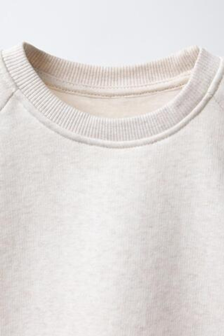 ZARA ОДНОТОННАЯ ТОЛСТОВКА С ЭТИКЕТКОЙ, ПЕСОЧНЫЙ МЕЛАНЖ