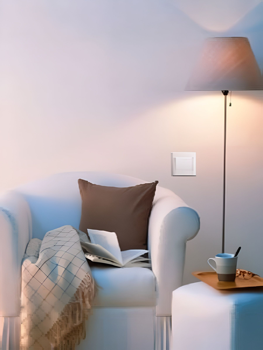 Рамка 2-я вертикальная Profitec Corsa бежевая E13 0223 024