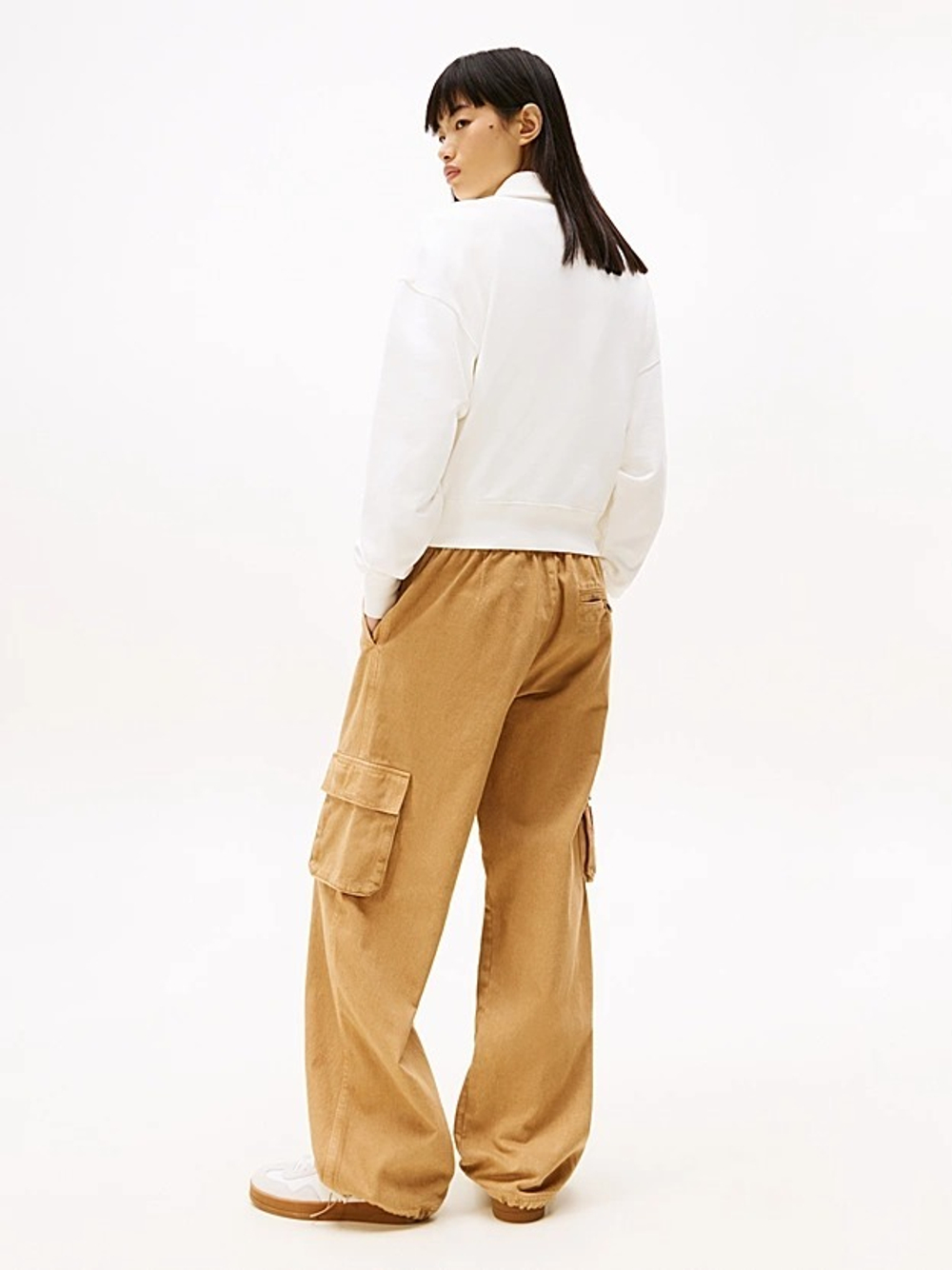 Толстовка женская TOMMY JEANS TJW H GRAPHIC HWK PO