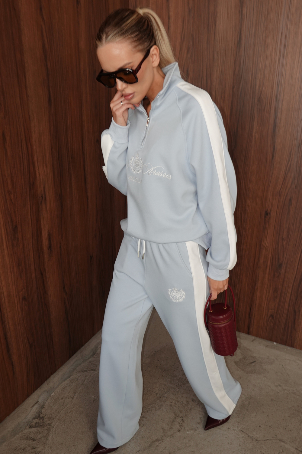 Костюм спортивный из трикотажа с принтом