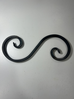 Кованый элемент волюта 130х330мм квадрат полнотелый 10х10мм