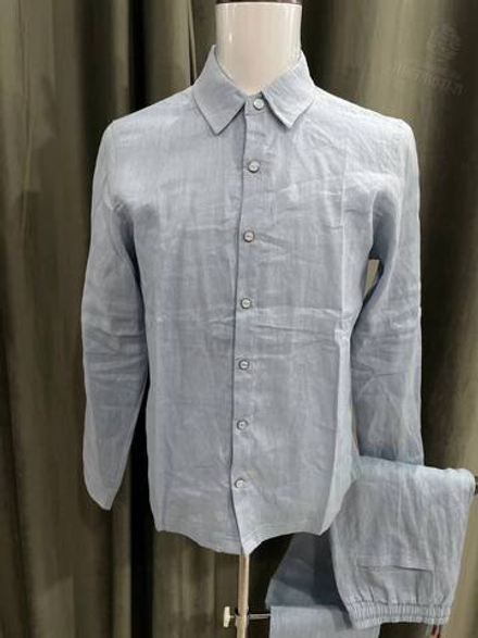 Льняной костюм Kiton