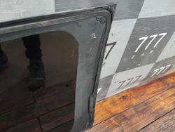 Стекло багажника левое Land Cruiser 200 15-21 Б/У Оригинал 6272060F30