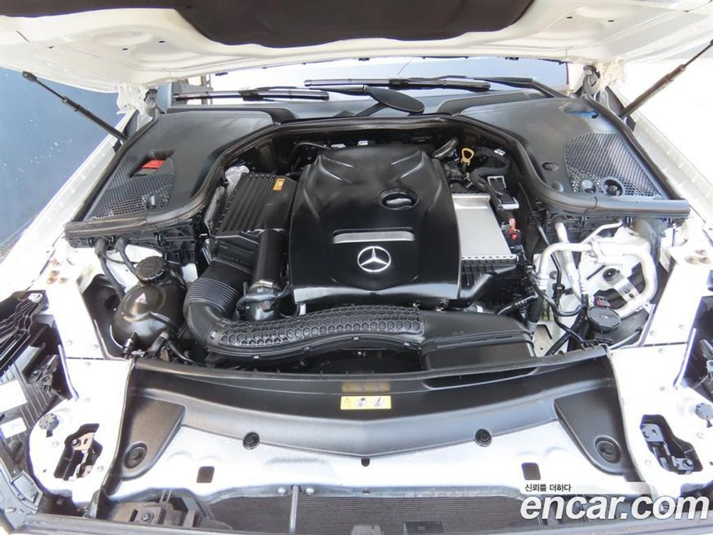 Mercedes-Benz E-Class W213 E250 Avangarde (11.2020)
