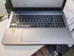 Ноутбук ASUS R541U