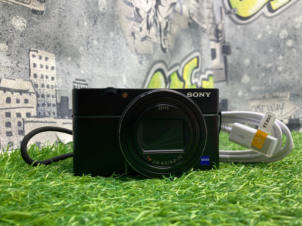 Sony DSC-RX100M6