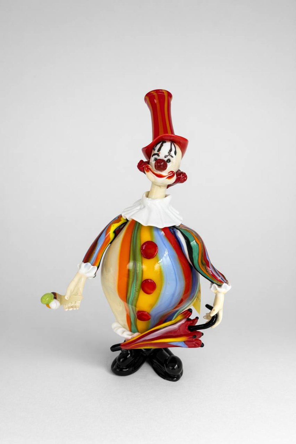 Клоун Тондо с зонтом