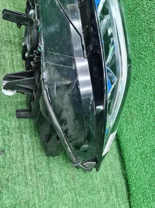 Фара левая BMW X7 G07 (19-22) Laser Light