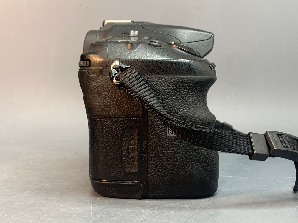 Sony A77 II 43500 кадров с дефектом