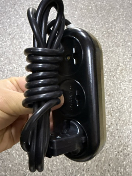 удлинитель черный 2 м