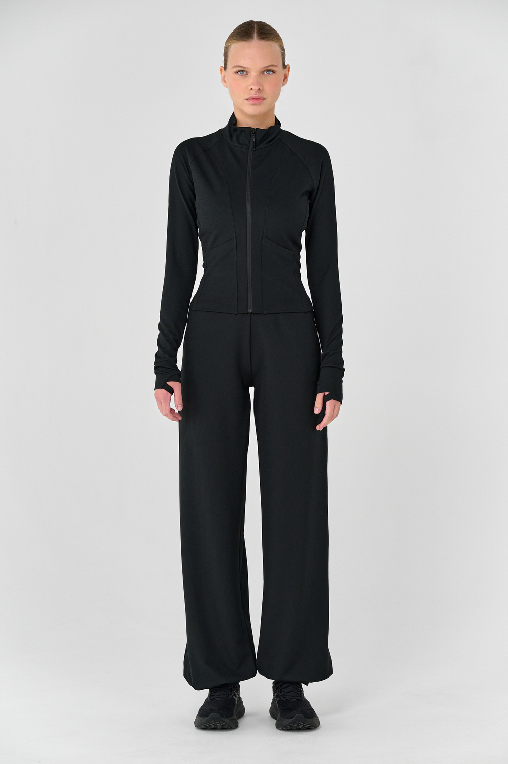 Рашгард приталенный с карманами