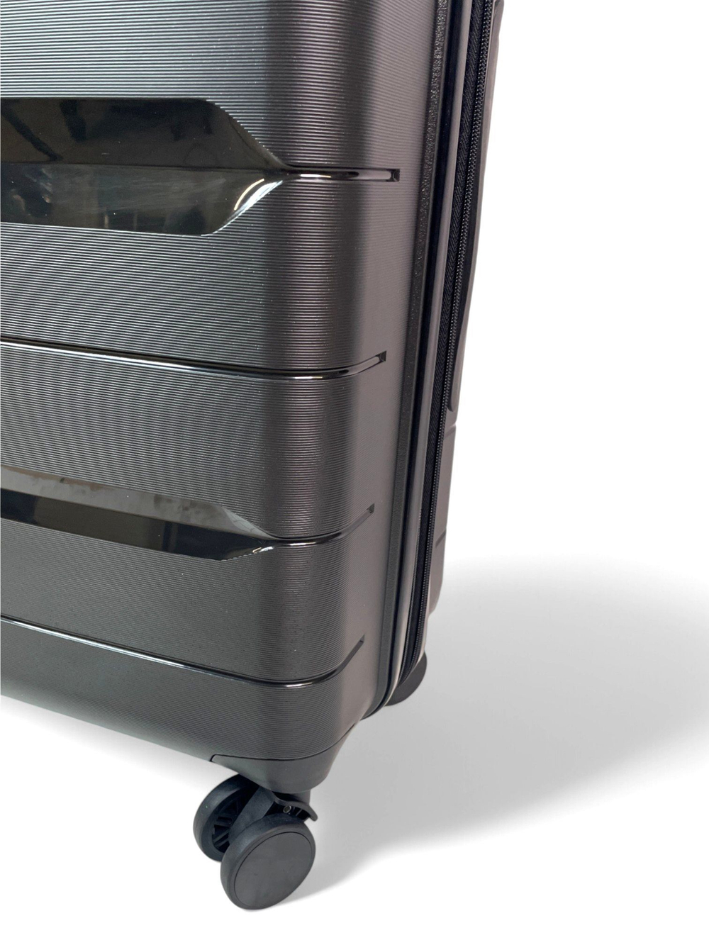 Средний чемодан Mironpan 23102, Черный, M+