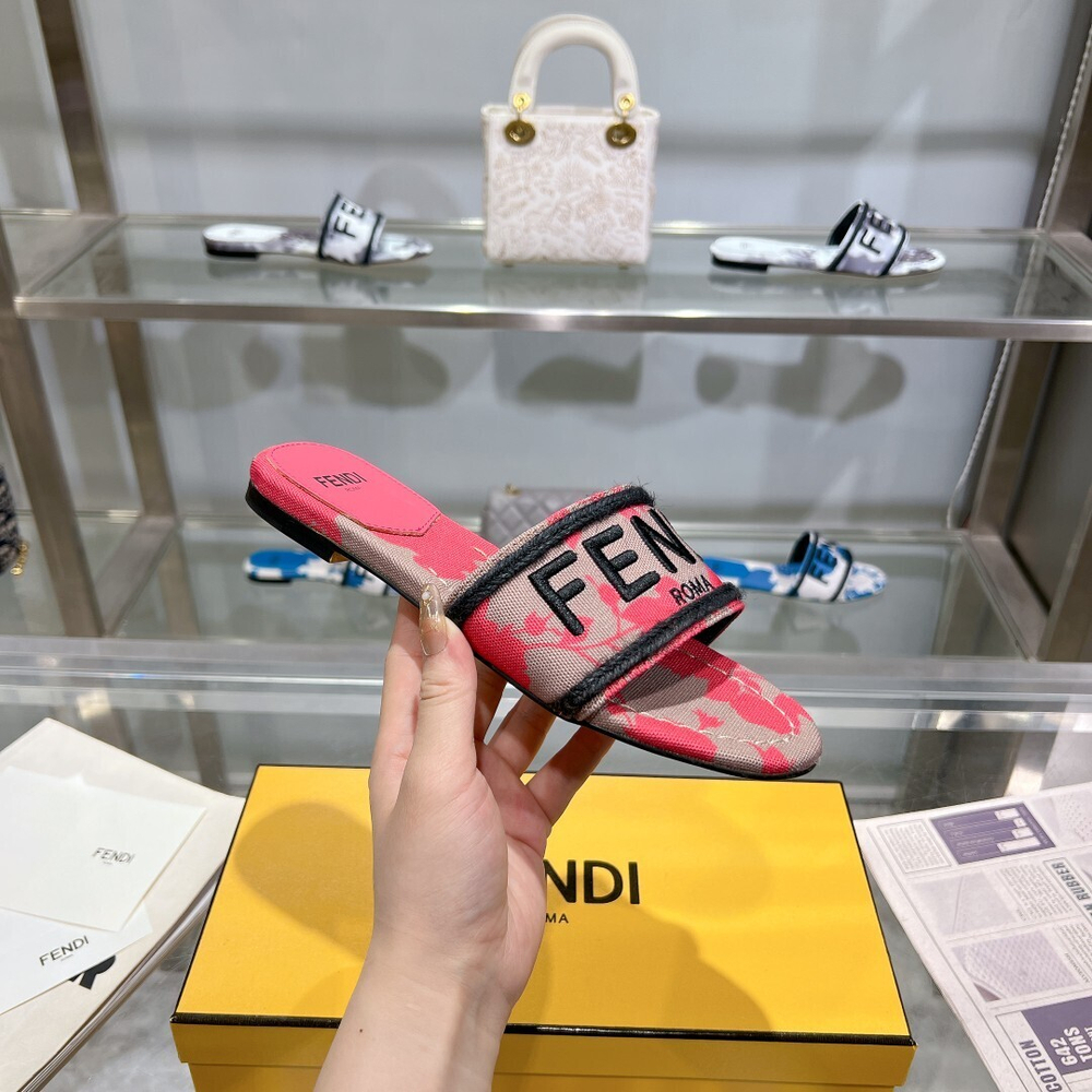 Fendi Signature Slides