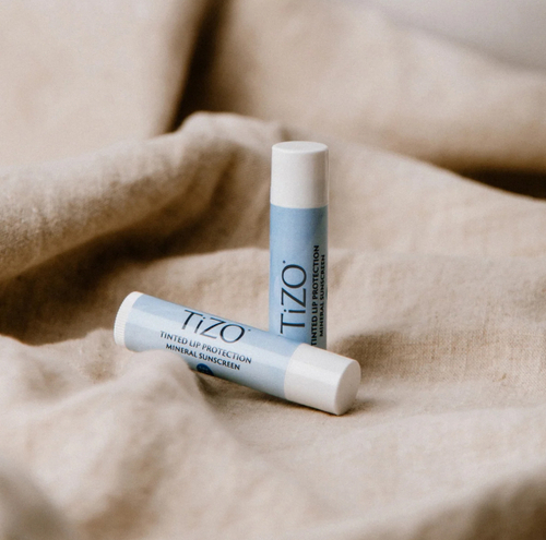 Солнцезащитный крем-бальзам для губ в стике | TIZO Tinted Lip Protection SPF 45