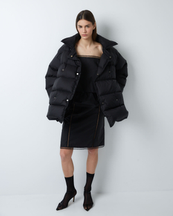 Пуховик двубортный укороченный из итальянского нейлона черный