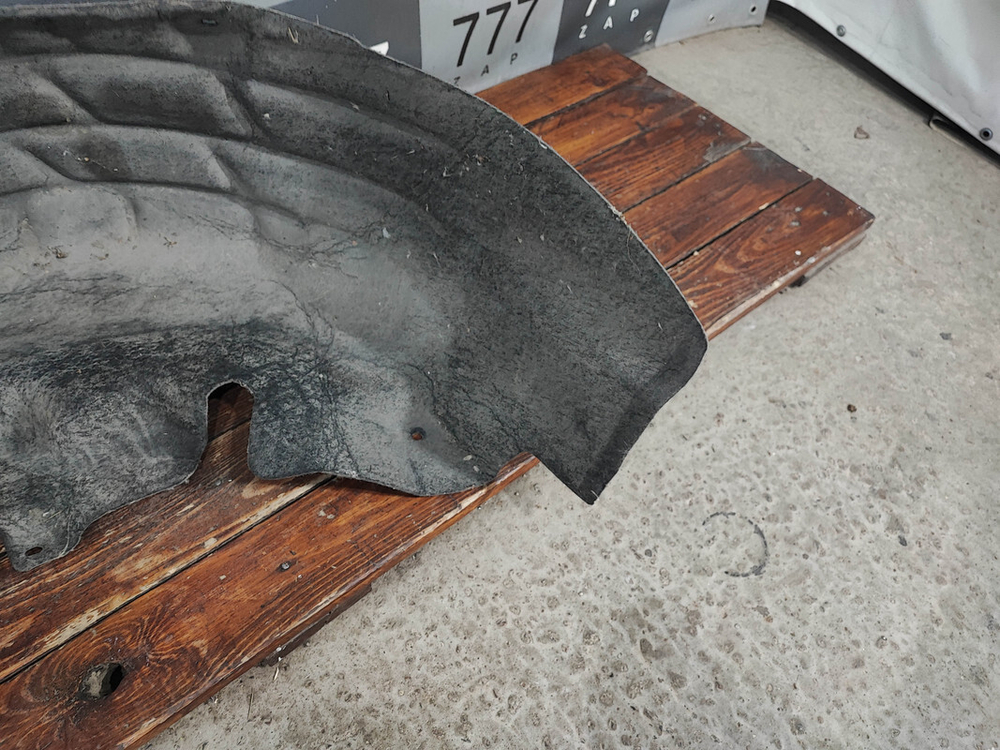 Подкрылок задний правый Volkswagen Tiguan 2 16-нв Б/У Оригинал 5NA810972D