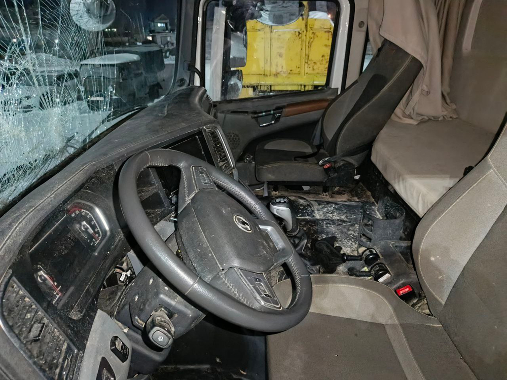 Shacman (Shaanxi) SX* 6x6 Самосвал SX32586V385 (Дизельный, 11,6 л, 423 л.с., МТ)