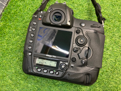 Nikon D4s 151.500 кадров