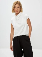 Футболка дизайнерская с цельнокроеным воротником