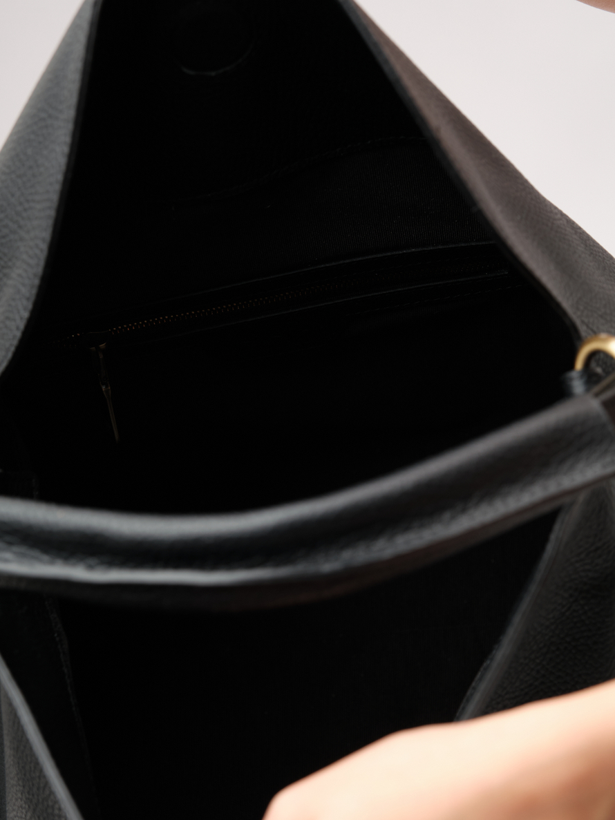 Кожаная сумка Andrea DBR 31374 черный