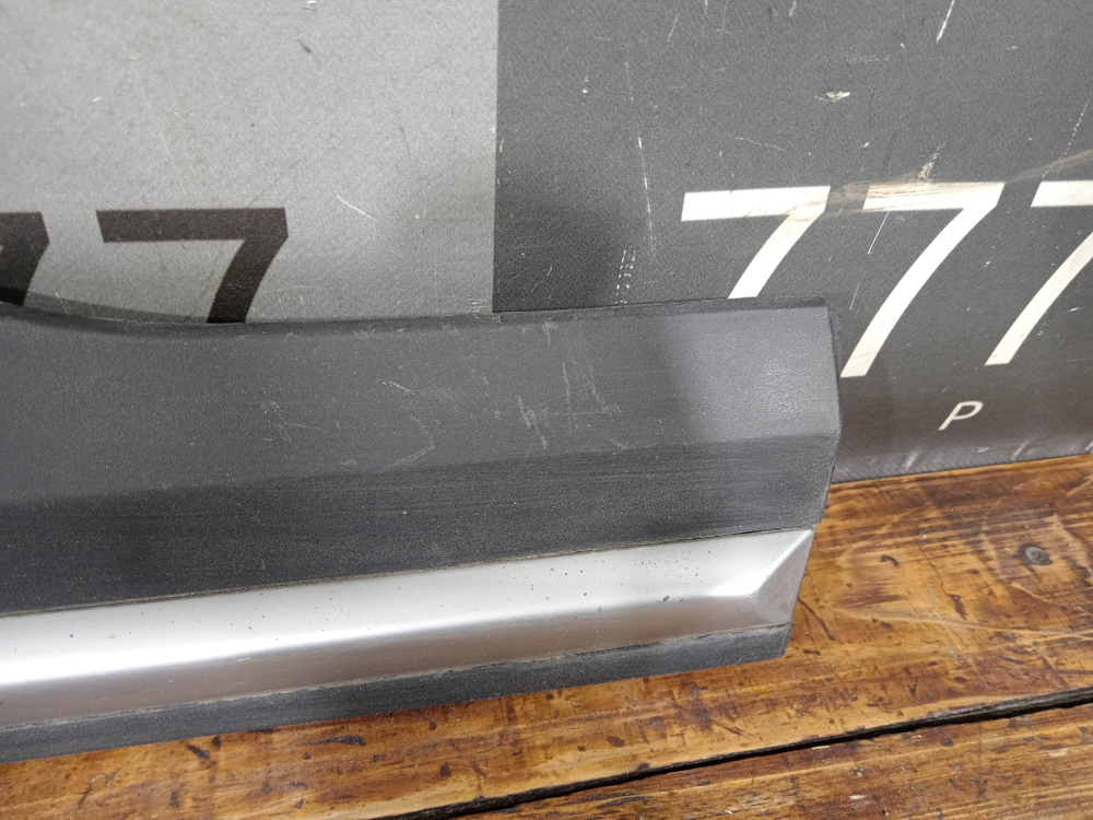 Накладка двери задней правой Geely Atlas 1 (NL-3) 16-22 Б/У Оригинал 6073570300661