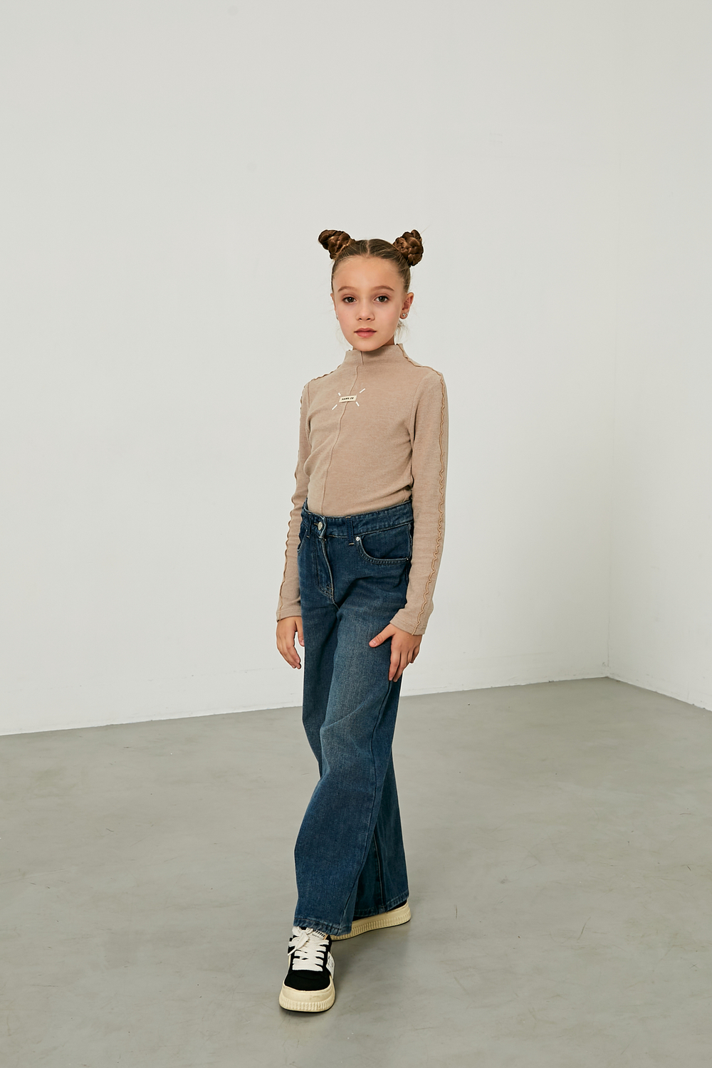 Джинсы д/д DELORAS 22389