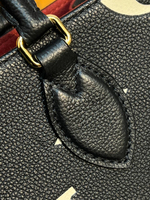 Черная сумка Louis Vuitton Onthego PM с узором монограм