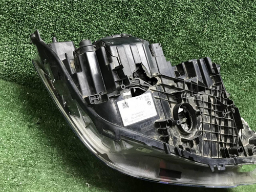 Битая Фара левая BMW 5er G30 (17-20) Adaptive LED