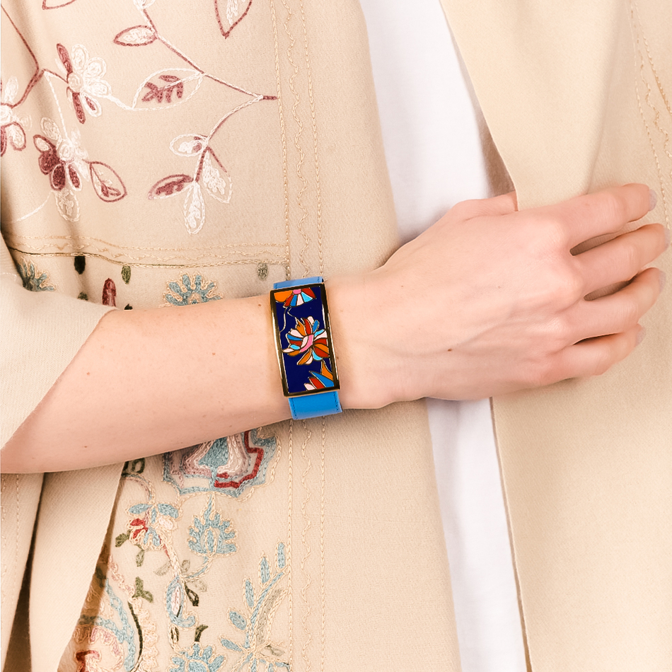 Браслет Fiore Luna на голубом кожаном ремешке CB13599-6