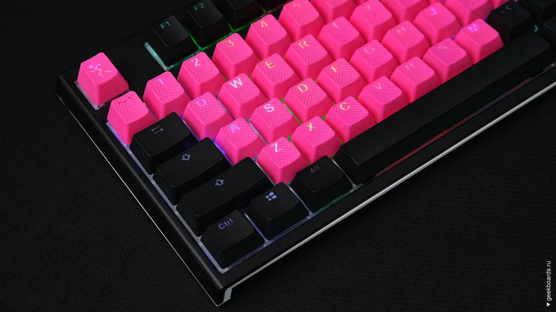 Кейкапы Tai-Hao «Rubber Neon Pink» 42 клавиши — купить на сайте  профессиональных клавиатур Geekboards