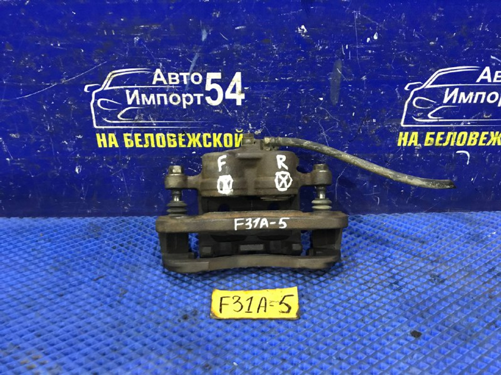 Суппорт тормозной передний правый MITSUBISHI DIAMANTE 2000