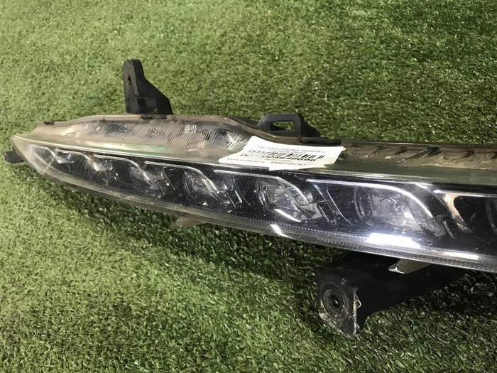 ДХО правый Genesis G90 (2016-2019)