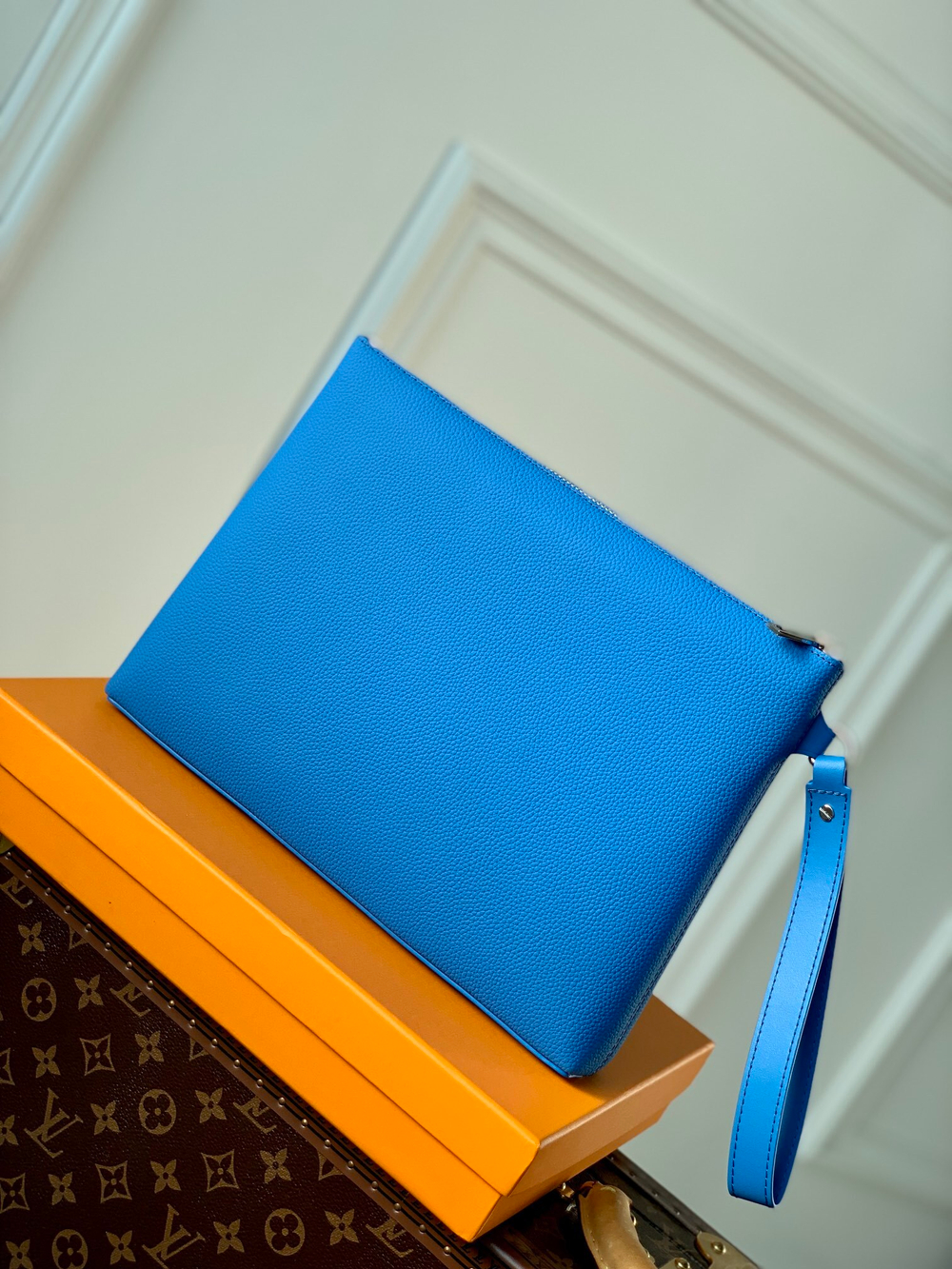 Louis Vuitton Takeoff Pouch