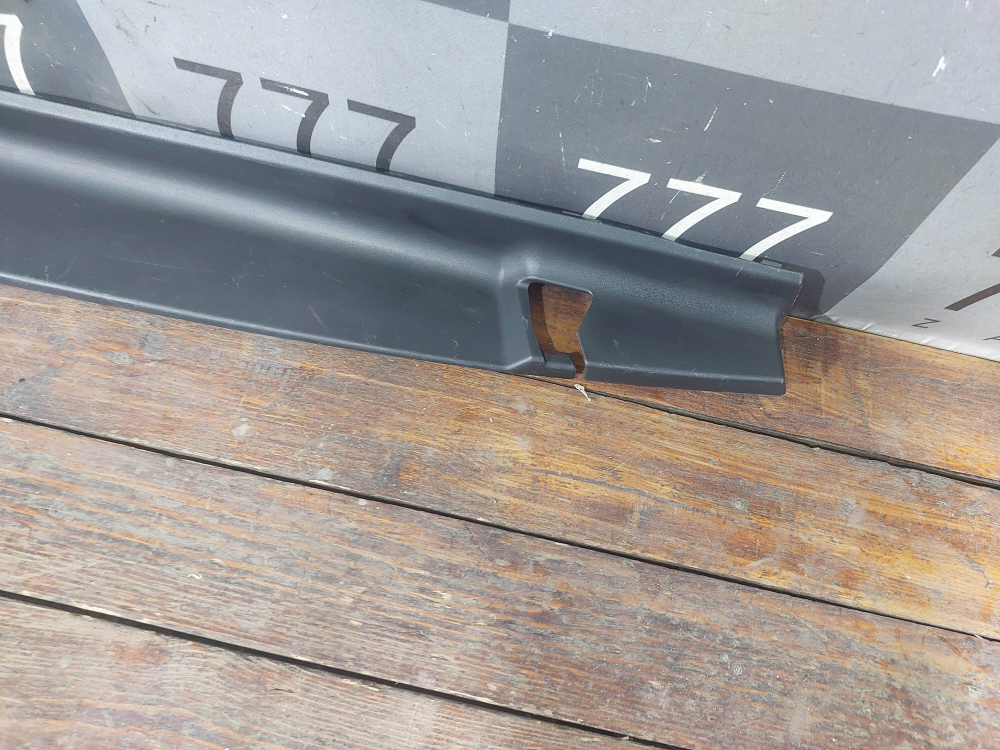 Кожух замка багажника Lexus GX 2 (GX460) 09-нв Б/У Оригинал 5217960060