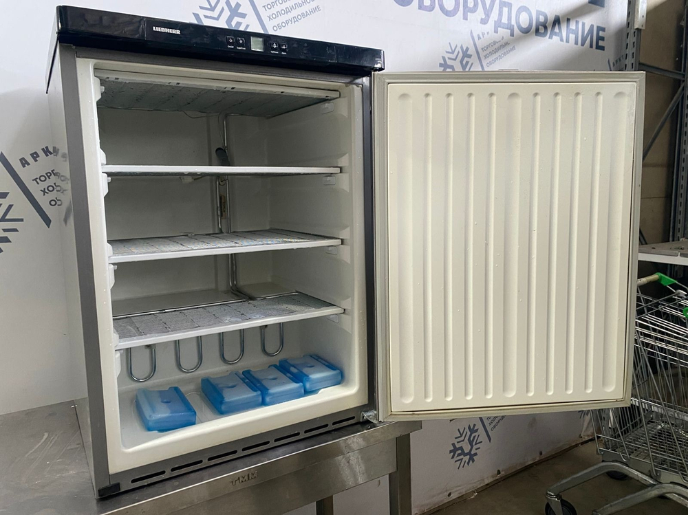 Морозильный барный шкаф Liebherr GGUesf 1405