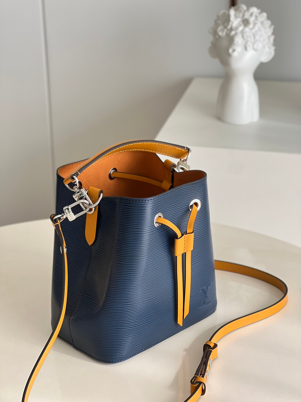 Louis Vuitton NeoNoe BB