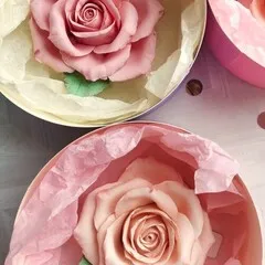 Шоколадная роза розовая / 16 см