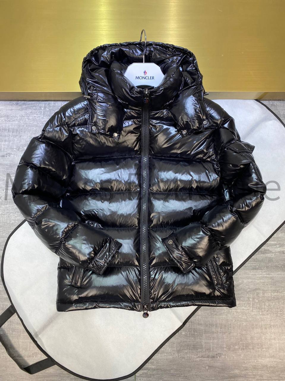 Черный пуховик Moncler Maya премиум класса