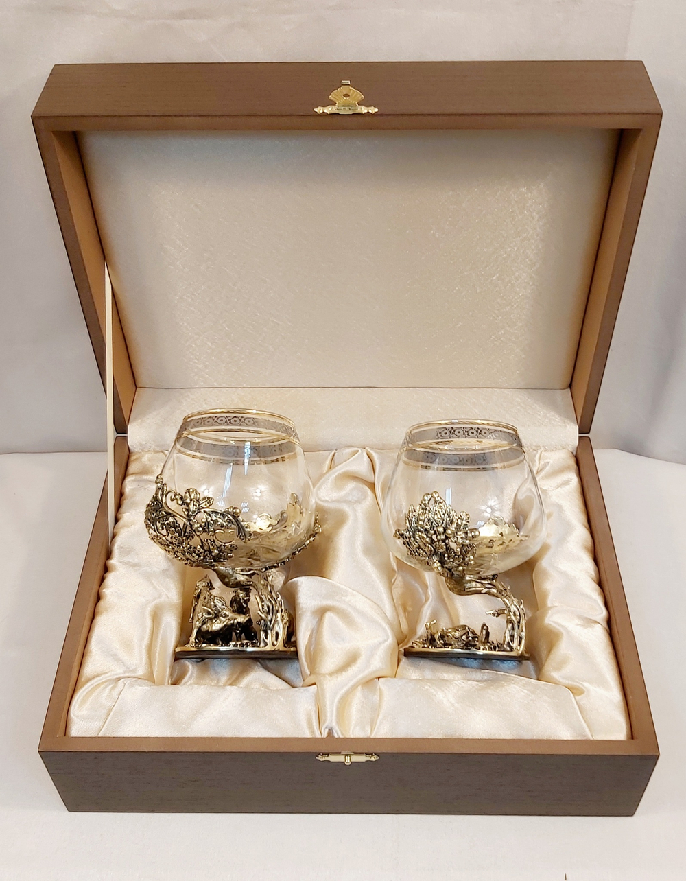 Набор из 2-х бокалов для коньяка "Охота на вепря и Охота на кабана" (подарочный футляр)