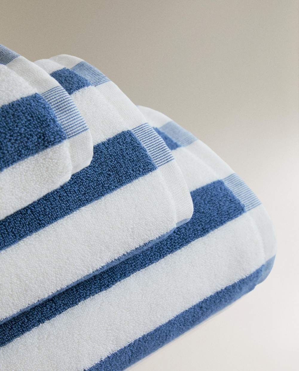 Zara Home Полотенце для лица и рук из хлопка, синий, в полоску · 5546/013