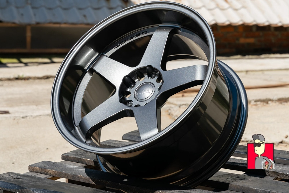 Комплект дисков Nismo LM GT4 18x9.5 et12 5x114.3