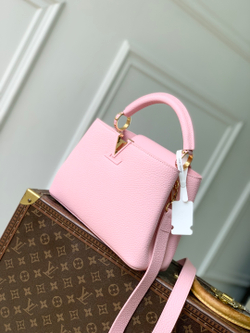 Louis Vuitton Capucines BB