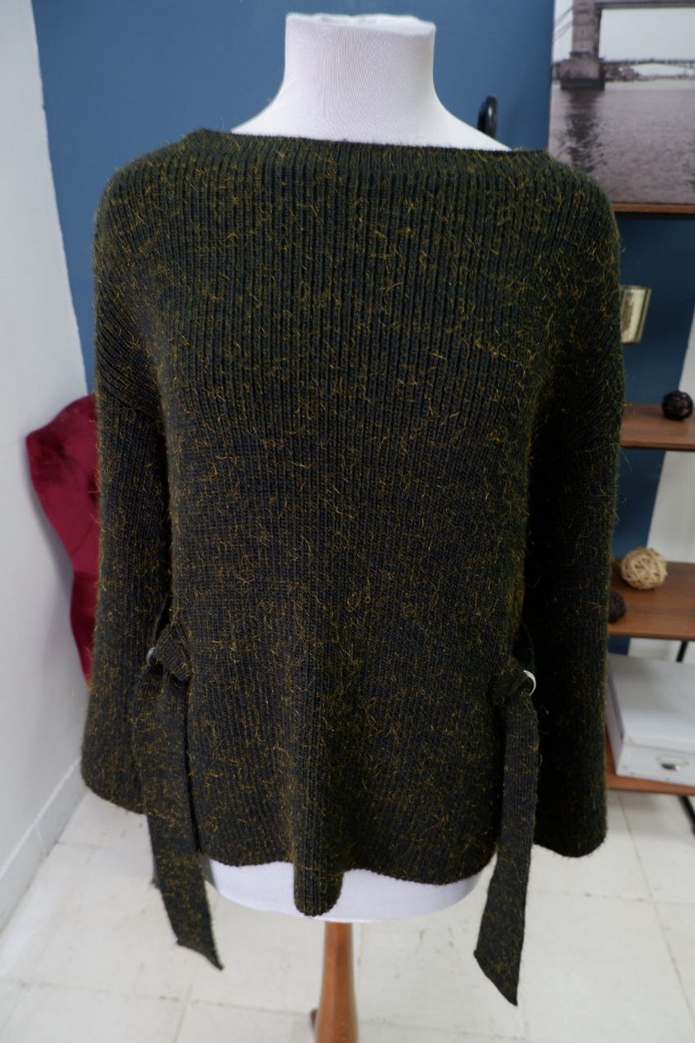 Джемпер Mango с люрексом 44 размер