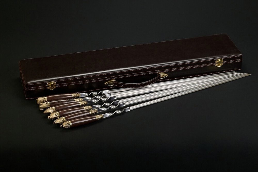 Подарочный набор шампуров в кейсе "Звери каменные"