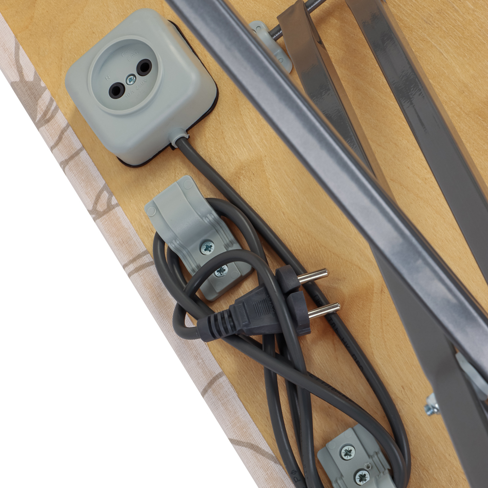 VETTA Доска гладильная 122х35х80см, фанера подставка под утюг с термоустойчивыми вст., удл. 1,6м, Н3