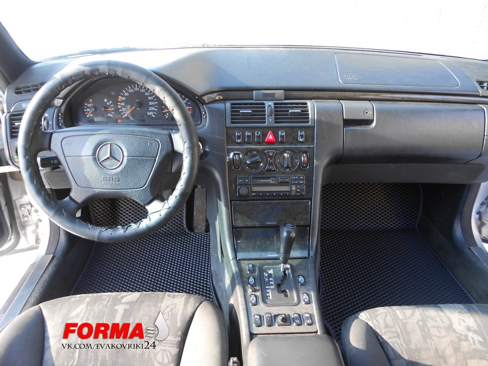 Mercedes-Benz E-Class 2 поколение W210 (05.1995 - 02.2002) седан